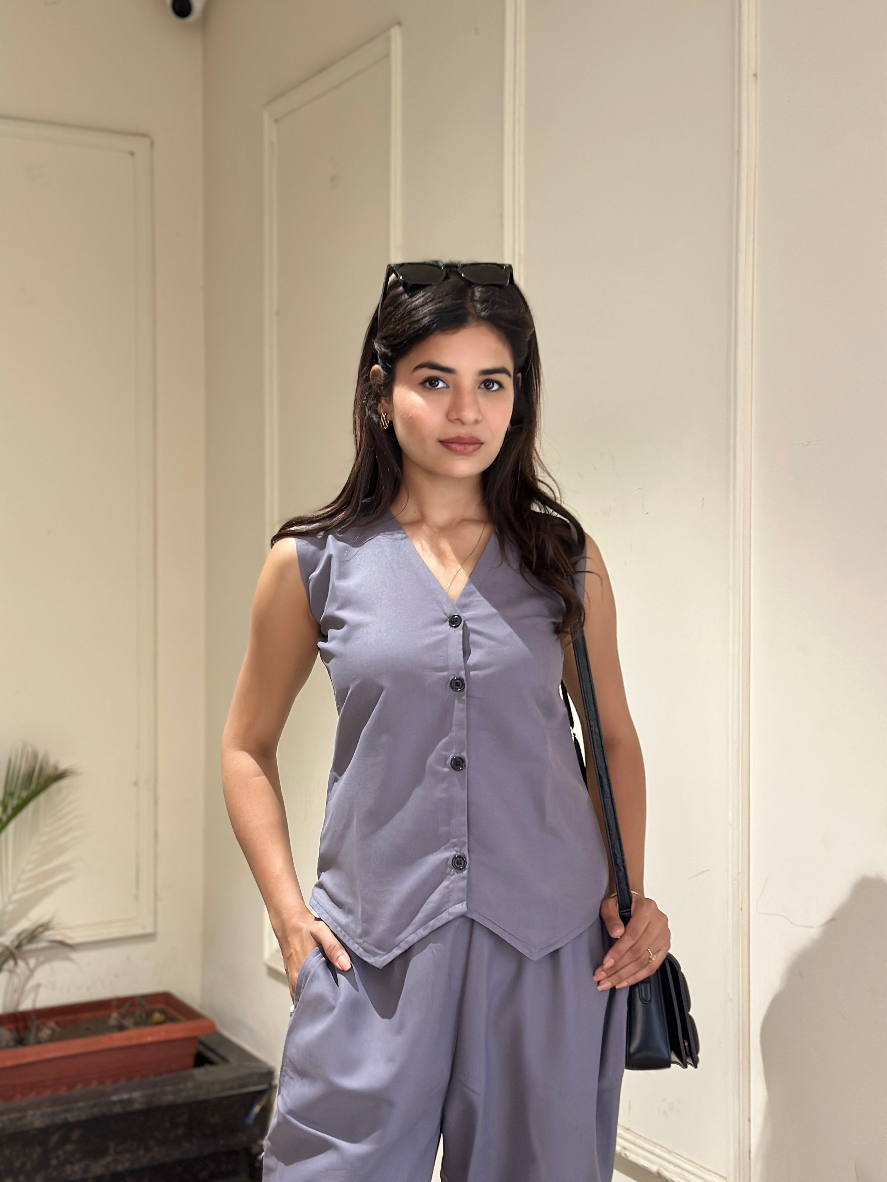 Women Sleeveless Blazer Top And Pants Casual Set