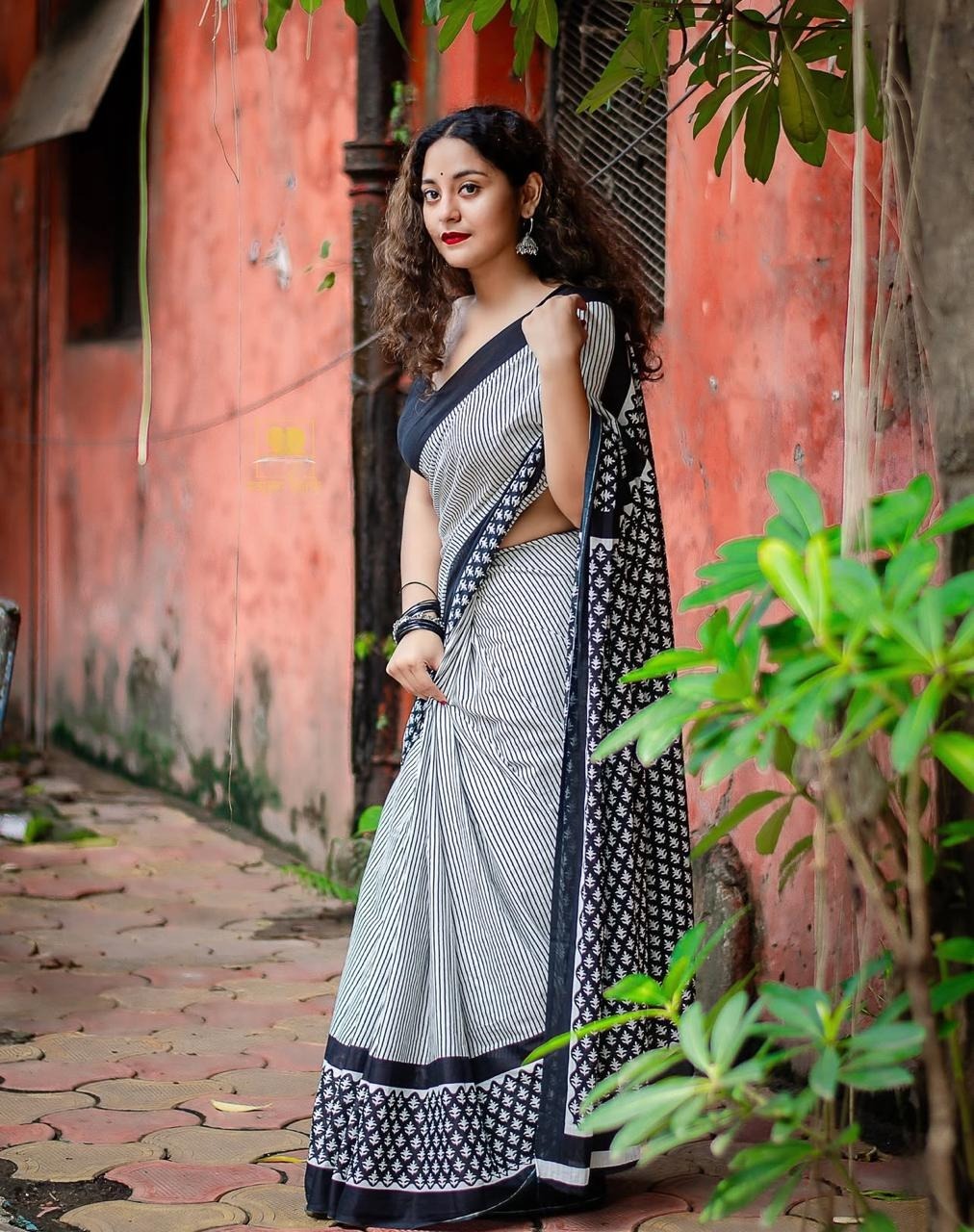 Hand Block Print Striped Black & White Mul Cotton Saree