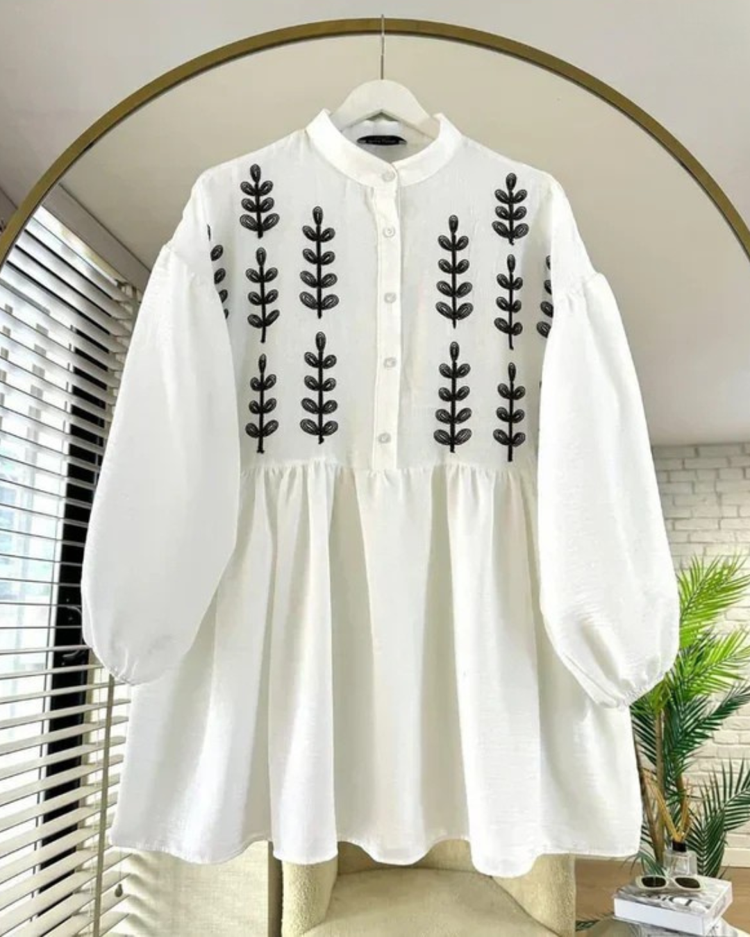 Leaf Embroidered Half Buttoned Cotton Tunic