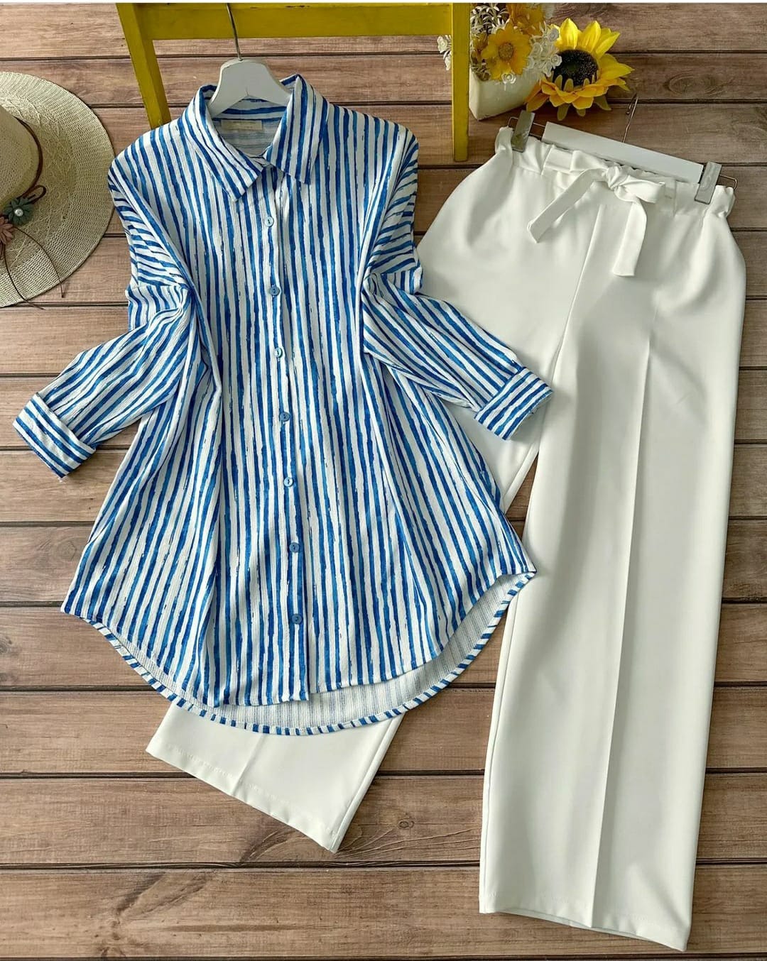 MULTI-COLOR FLORAL PRINTED TOP WITH PLAIN PALAZZO SET