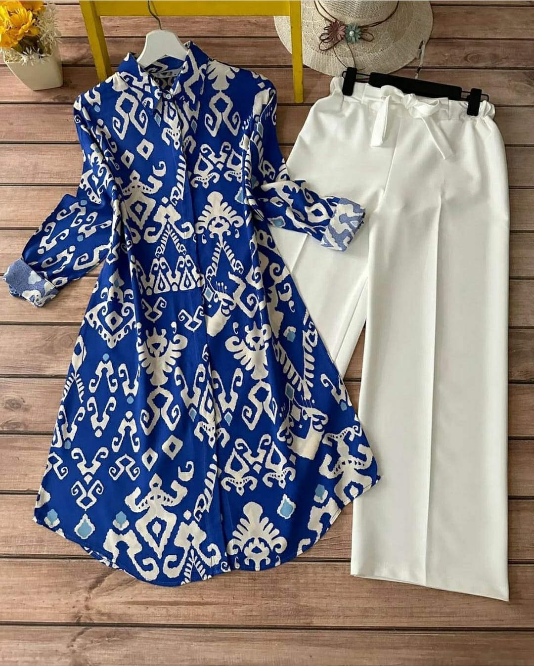 PRINTED TOP WITH PLAIN PALAZZO SET