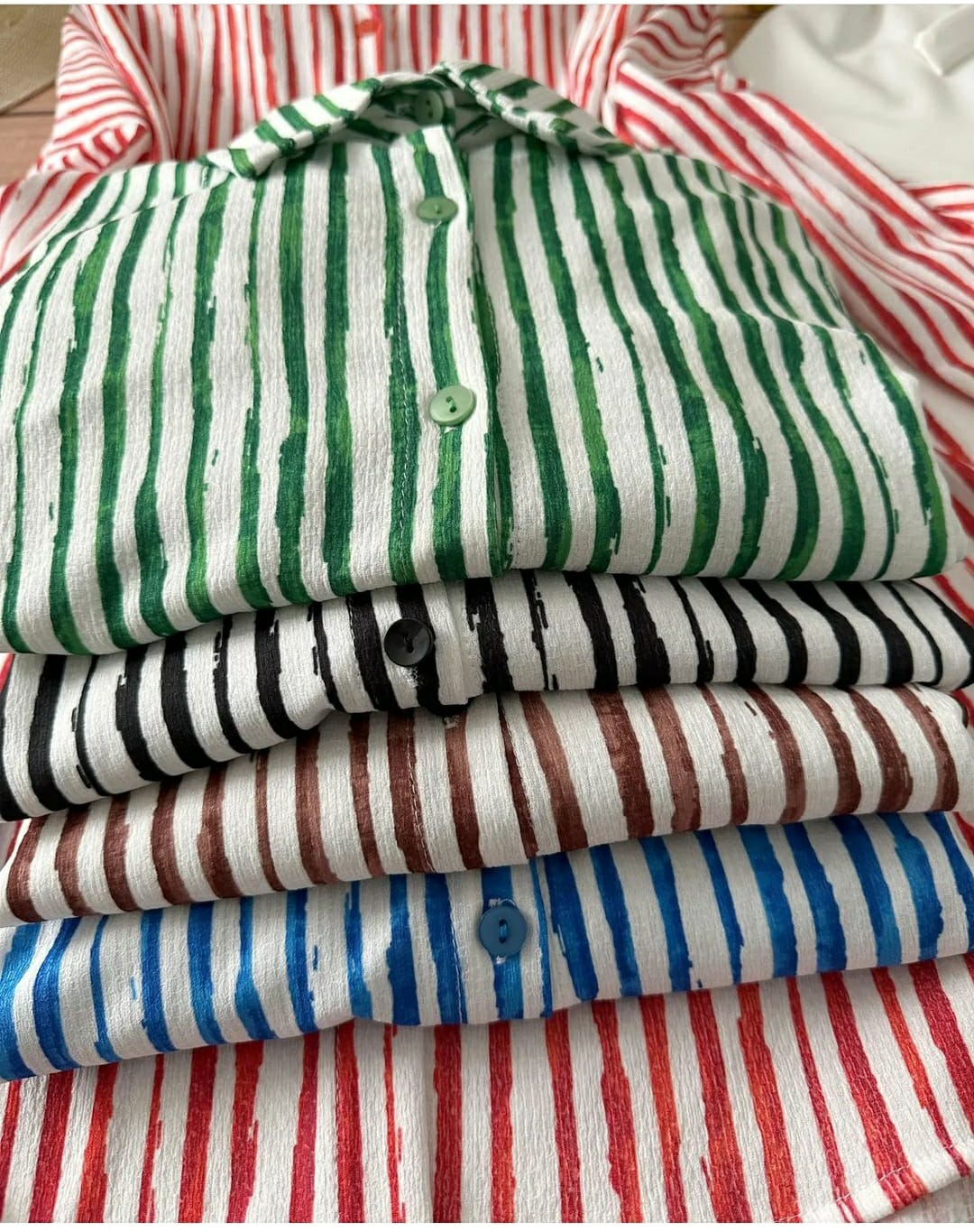 MULTI-COLOR FLORAL PRINTED TOP WITH PLAIN PALAZZO SET