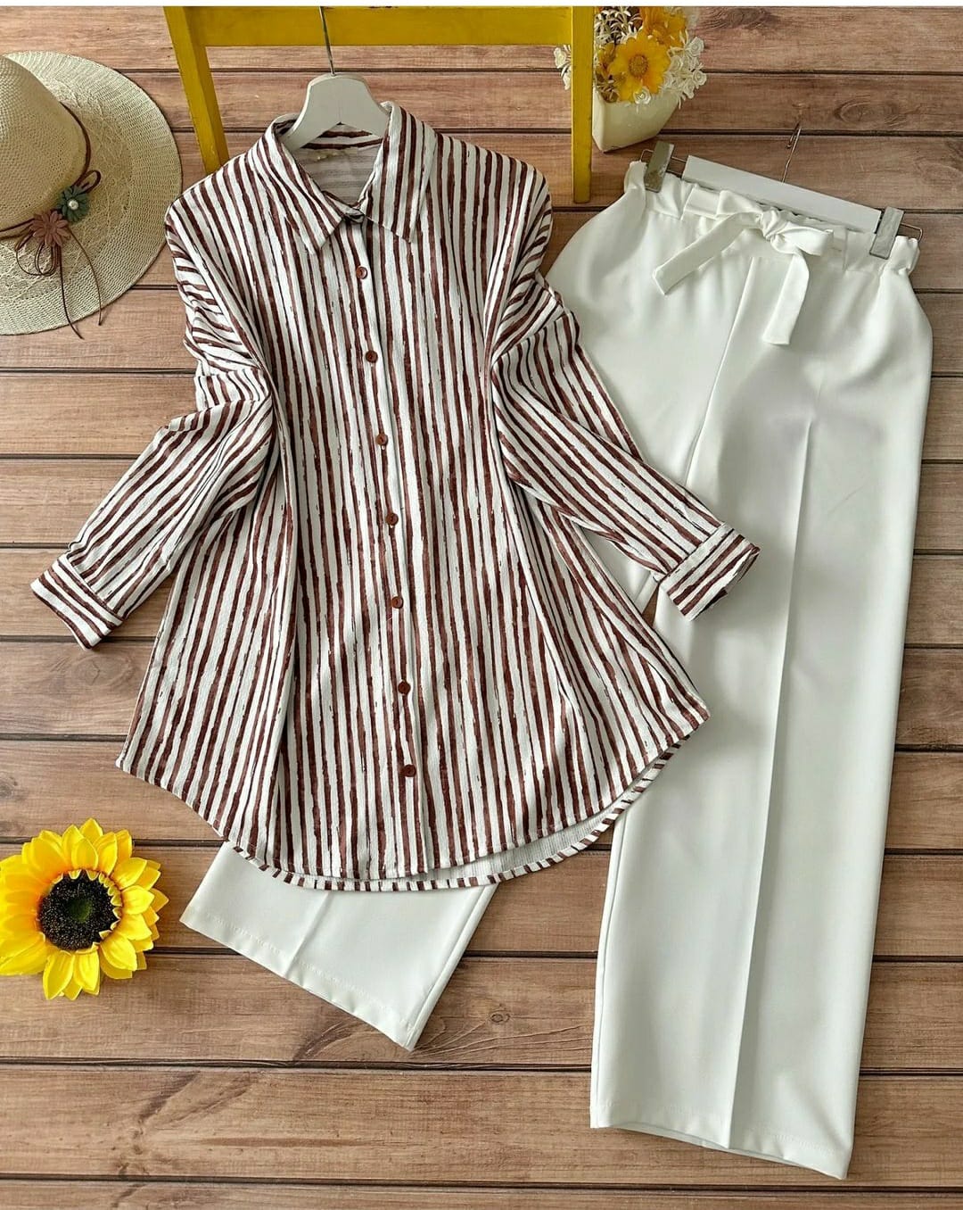 MULTI-COLOR FLORAL PRINTED TOP WITH PLAIN PALAZZO SET