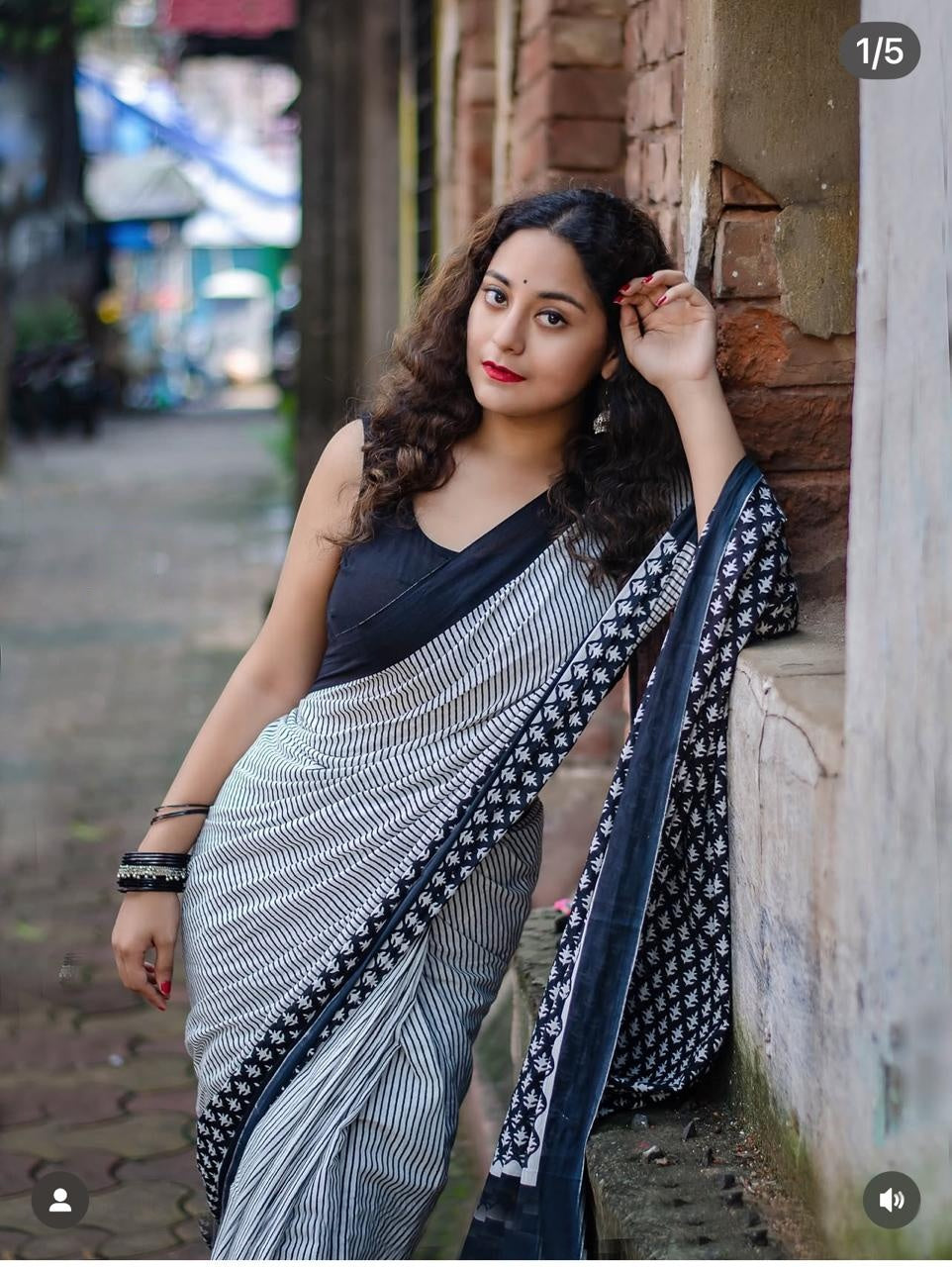 Hand Block Print Striped Black & White Mul Cotton Saree