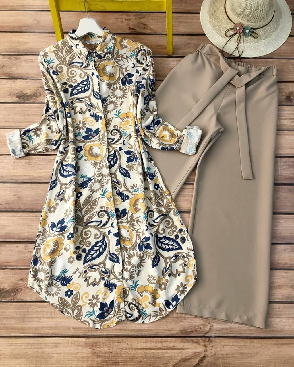 MULTI-COLOR FLORAL PRINTED TOP WITH PLAIN PALAZZO SET